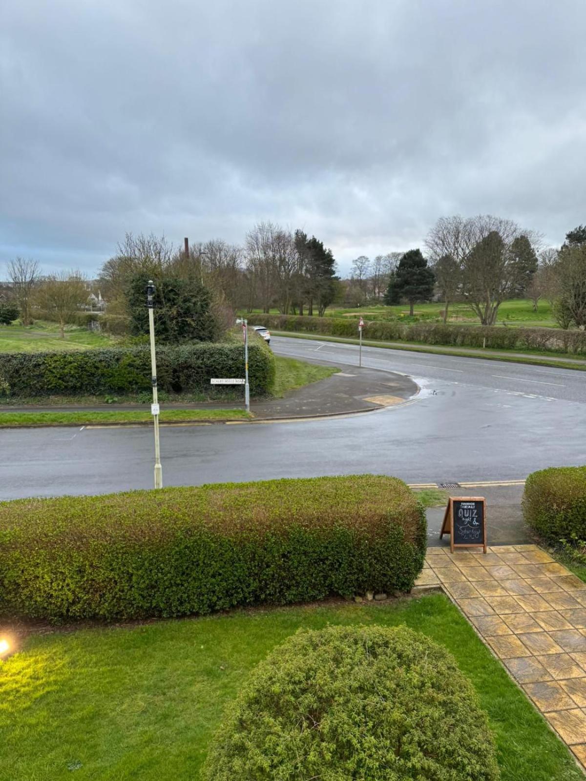 Ivanhoe Hotel Scalby  Exterior photo